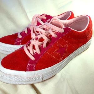 Hot Converse one star- red and pink- sz 7 (Eur40)